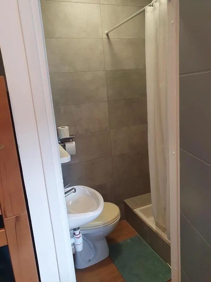 Chalet Jaune Chamechaude Sarcenas France